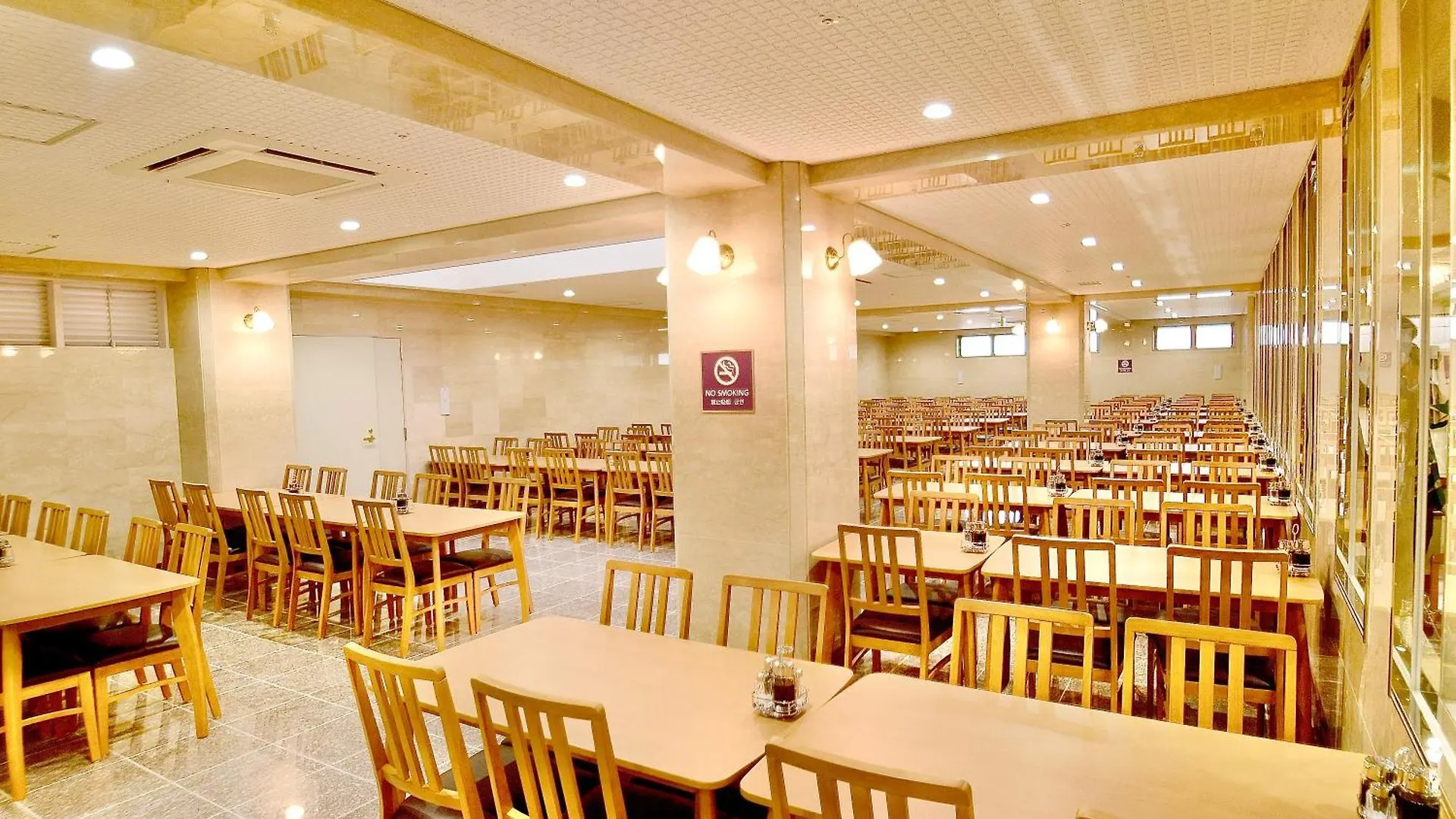 Kyoto Universal Hotel Karasuma