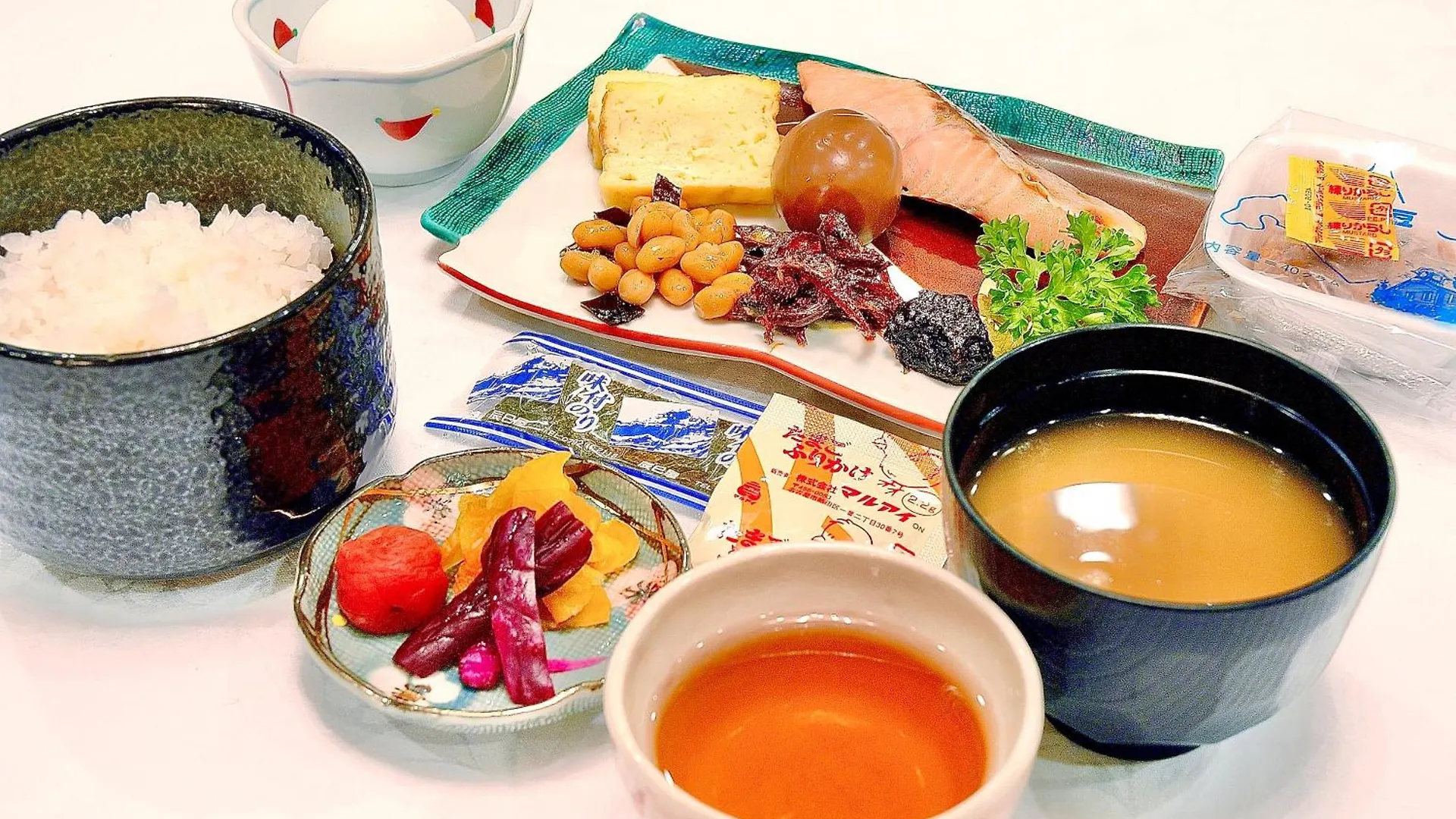 Kyoto Universal Hotel Karasuma 3*,
